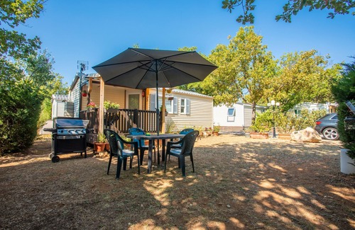 Sainte-Croix-du-Verdon House | Mobile Home 'Salamandre' with Lake View, Shared Pool and Air Conditioning