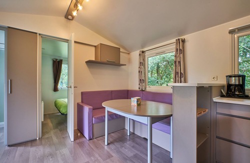 Mens RV Rental | Mobile Home "6 Personnes 206" with Shared Pool & Shared Terrace