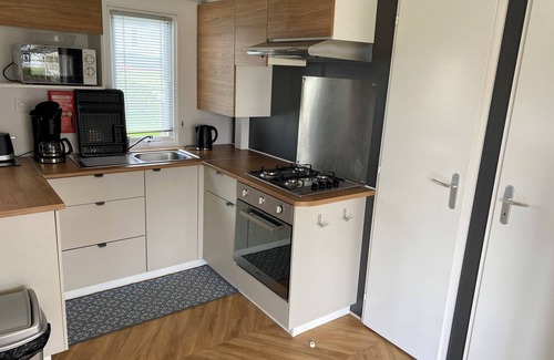 Litteau House | Mobile Home Agréable Situé Dans Camping à 40 mn des Plages du Débarquement