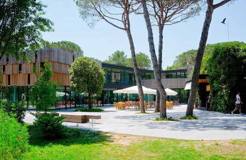 Zadina Pineta House | Mobile home in Cesenatico, 2 bedrooms 2 bathrooms on the camping close to nature