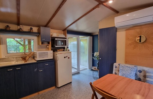 Labeaume House | Mobile home with trees near rivers