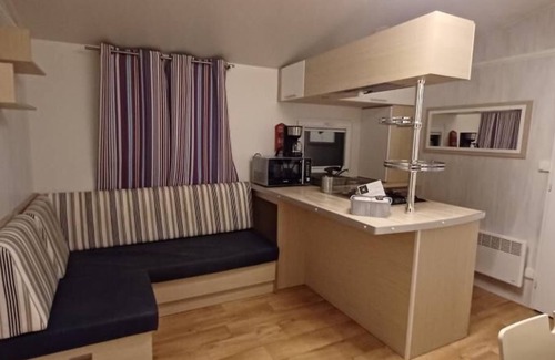 Ivry-la-Bataille House | Mobilhome 2 bedrooms 4 pers plot near swimming pool and entertainment 3* campsite