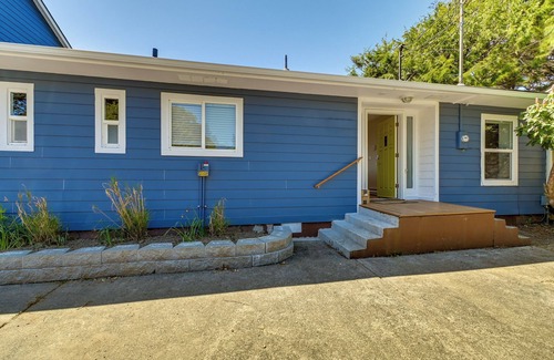 Moclips Cottage | Moclips Home w/Hot Tub & Stunning Beach Views!