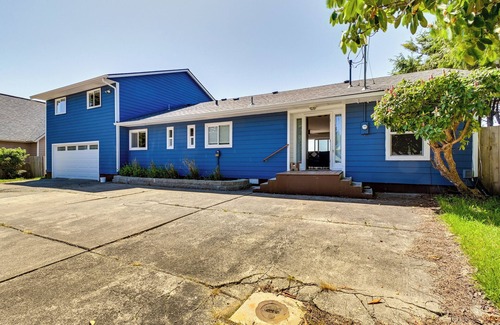 Moclips Cottage | Moclips Home w/Hot Tub & Stunning Beach Views!