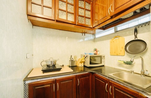 French Quarter Apartment | MocVien Homestay-Apt 2bd in French quarter close to Opera house & Hoan Kiem lake