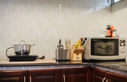 French Quarter Apartment | MocVien Homestay-Apt 2bd in French quarter close to Opera house & Hoan Kiem lake