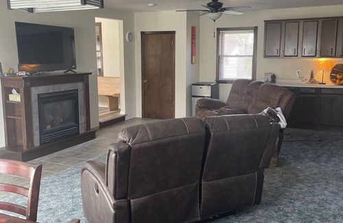 Redfield House | MoDak Lodge - Heart of Pheasant Country - Dogs Welcome