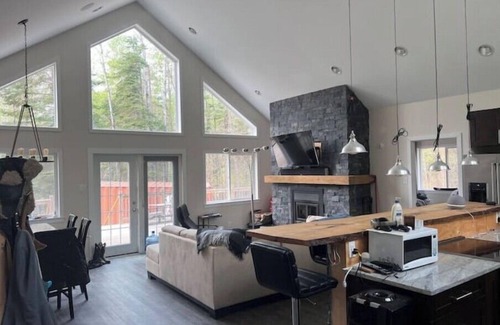Hecla Island Cabin | Modern & Relaxing Retreat in Grindstone Provincial Park