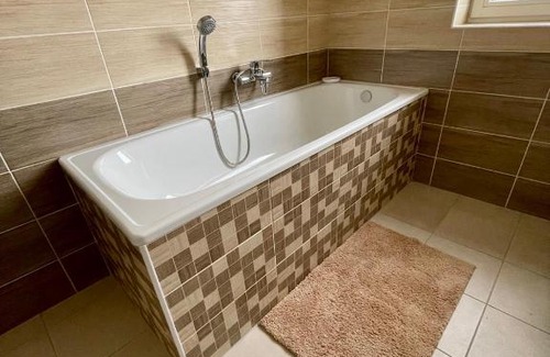 Hodkovice nad Mohelkou Apartment | Moderní apartmán se soukromou vinotékou