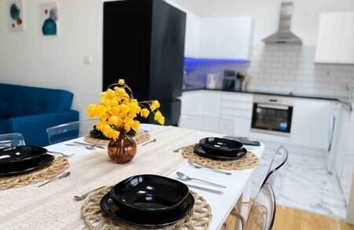 Tokyngton Apartment | Modern 1-Bed Apt 30min to Central London & Parking