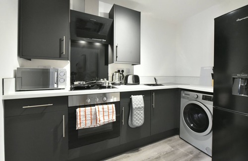 Pontefract Apartment | Modern 1 Bedroom Apartment