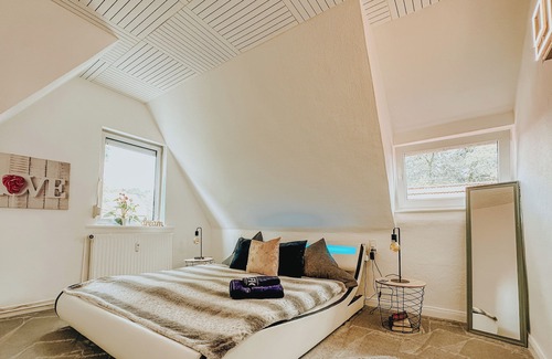 Kaierde Apartment | Modern 1 Bedroom Apartment With Terrace, Ideal for Nature and Biking Lovers