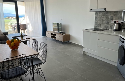 Ghaziveran Apartment | Modern 1 Bedroom apartment in Aphrodite Park Residence