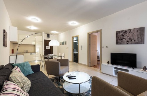 Donji Morinj Apartment | Modern 1BR apartment Lavandernn