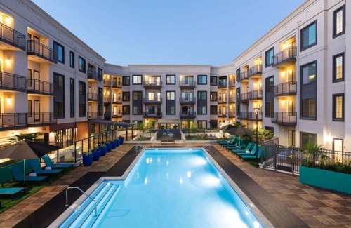 Downtown Condo | Modern 1BR Condo at 300 Railway w Pool & Fire Pit