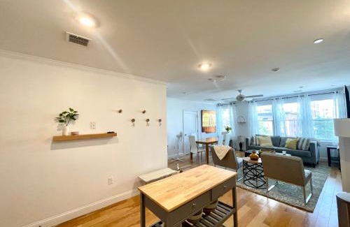 Harrison Lenox Apartment | Modern 2-bed, 2-bath, 4 Min Walk To Northeastern