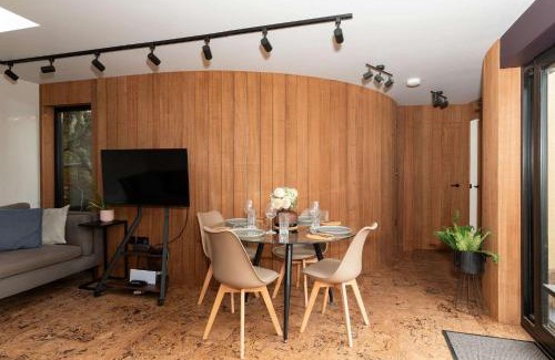 West Wittering House | Modern 2-Bed Cabin Near West Wittering Beach