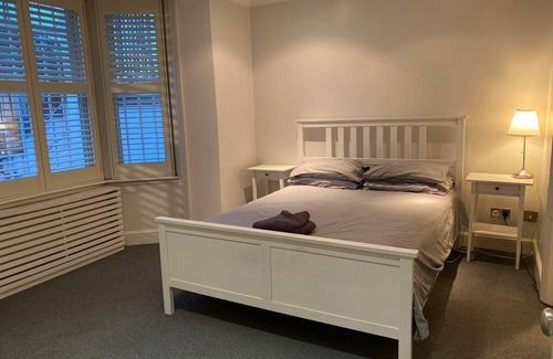 West Brompton Apartment | Modern 2 Bedroom Apartment