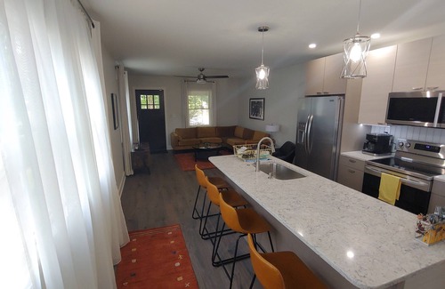 Near Eastside House | Modern 2 bedroom getaway with ammenities!