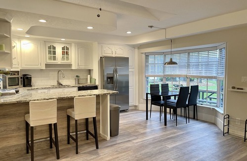 Wellington Cottage | Modern 2 bedroom Getaway in Prime Equestrian location