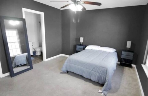 West Columbia House | Modern 2-Bedroom Townhome