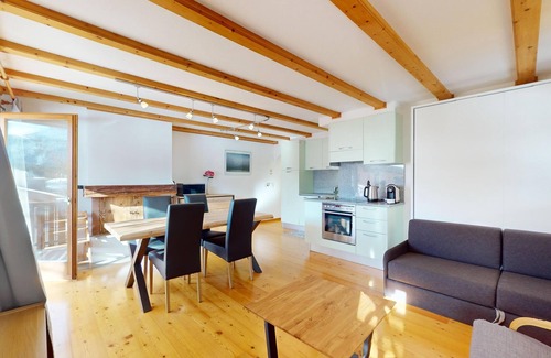 Maloja Apartment | Modern 2-room apartment on the third floor with approx.