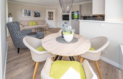 Wenningstedt-Braderup Apartment | Modern 2-room vacation apartment with balcony, by the village pond.