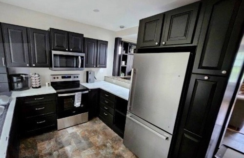 Maryville Apartment | Modern 2BR in Great Location (202)