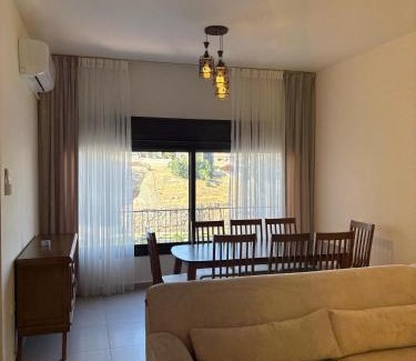 Al Abdali Apartment | Modern 2BR in Trendy Jabal AlWebdeh with View