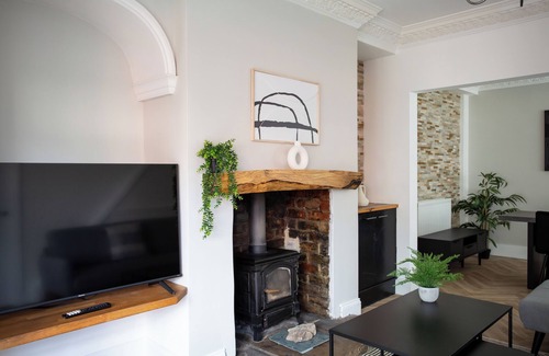 Winlaton Mill House | Modern 3-Bedroom Retreat