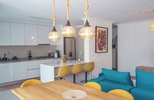 Mindelo Apartment | Modern 3-brd apt in Copacabana with seaview - LCGR