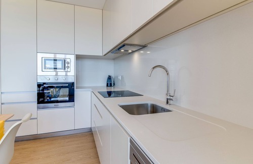Povoa De Varzim Apartment | Modern 3BD Ocean View Apartment