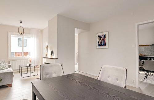 Vastberga Villa | Modern 3BR Home Close to City