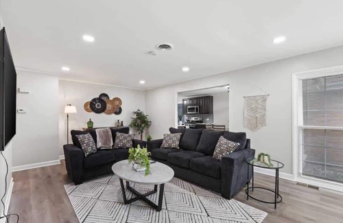 Westchester House | Modern 3BR Home w/Huge Backyard | LCP Collection