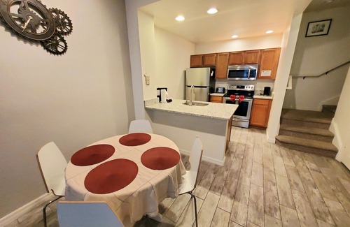 Venetian Bay Villages House | MODERN*3BR2BA*MASTER GROUNDFLOOR*GATED*AMENITIES