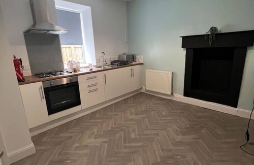 Coatbridge House | Modern 4-Bed Home in Coatbridge – Near Glasgow