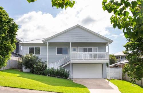Milton House | Modern 4 Bedroom Family Home Perfect for Getaways
