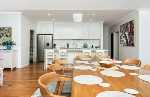 Milton House | Modern 4 Bedroom Family Home Perfect for Getaways