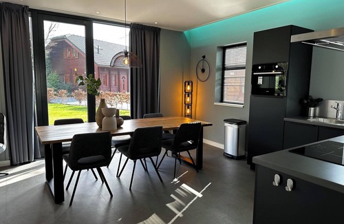 Lochem House | Modern 4-person chalet with 2 bedrooms and sauna