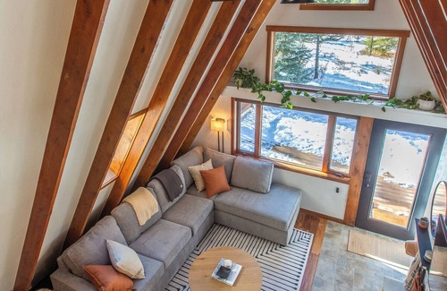 Blue River Cabin | Modern A Frame in Breck ~ Sauna ~ Spa ~ Views