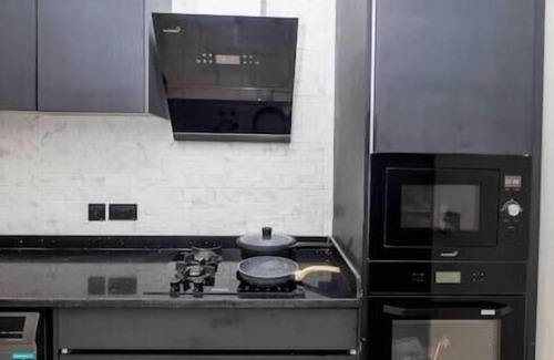 Dieren Apartment | Modern Accra Home-West Legon
