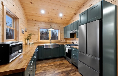 Old Forge Cabin | Modern ADK Cabin nwith Outdoor Sauna & Shower in Old Forge