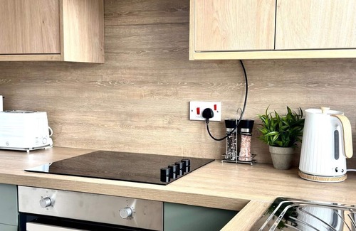 Livingston Apartment | Modern Almondvale Apartment