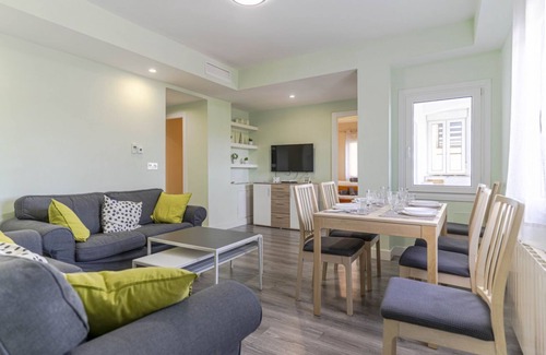 Camino de Ronda Apartment | Modern and bright, steps from the city centre