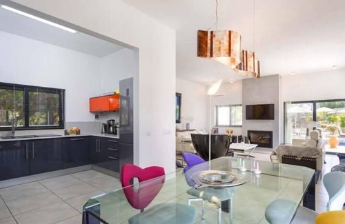 Almancil Villa | Modern and bright two bedroom villa with pool PV13 - Almancil, Algarve