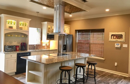 Capitol Hill House | Modern and chic guest house with EV universal wall connector level 2