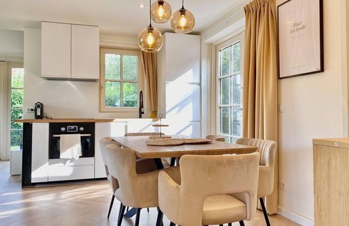 Hoge Hexel House | Modern and comfortable vacation home for the whole family.