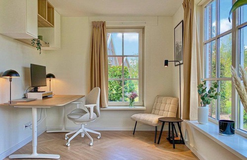 Hoge Hexel House | Modern and comfortable vacation home for the whole family.