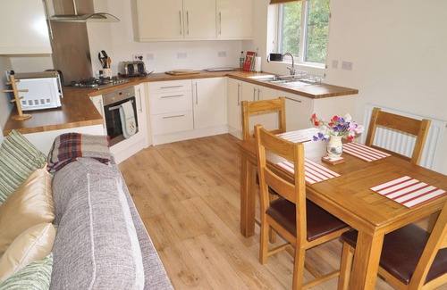 Hopton Castle Ski Chalet | Modern and contemporary lodge on a riverside setting.