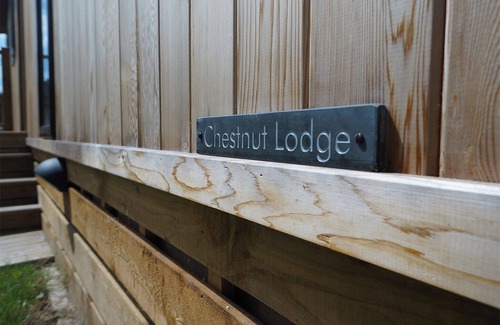 Hopton Castle Ski Chalet | Modern and contemporary lodge on a riverside setting.